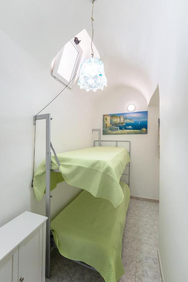 Corricella Moonlight - Gioia Apartments Procida Exterior foto